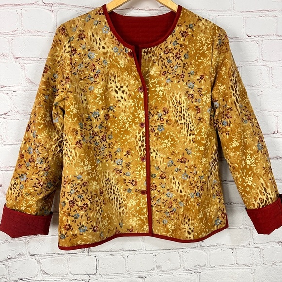 Vintage Gold Red floral Print quilted Jacket coat reversible barn Cottagecore - Picture 1 of 14